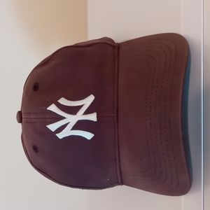 Fan Favorite MLB New York Yankees Basic Cap / Hat